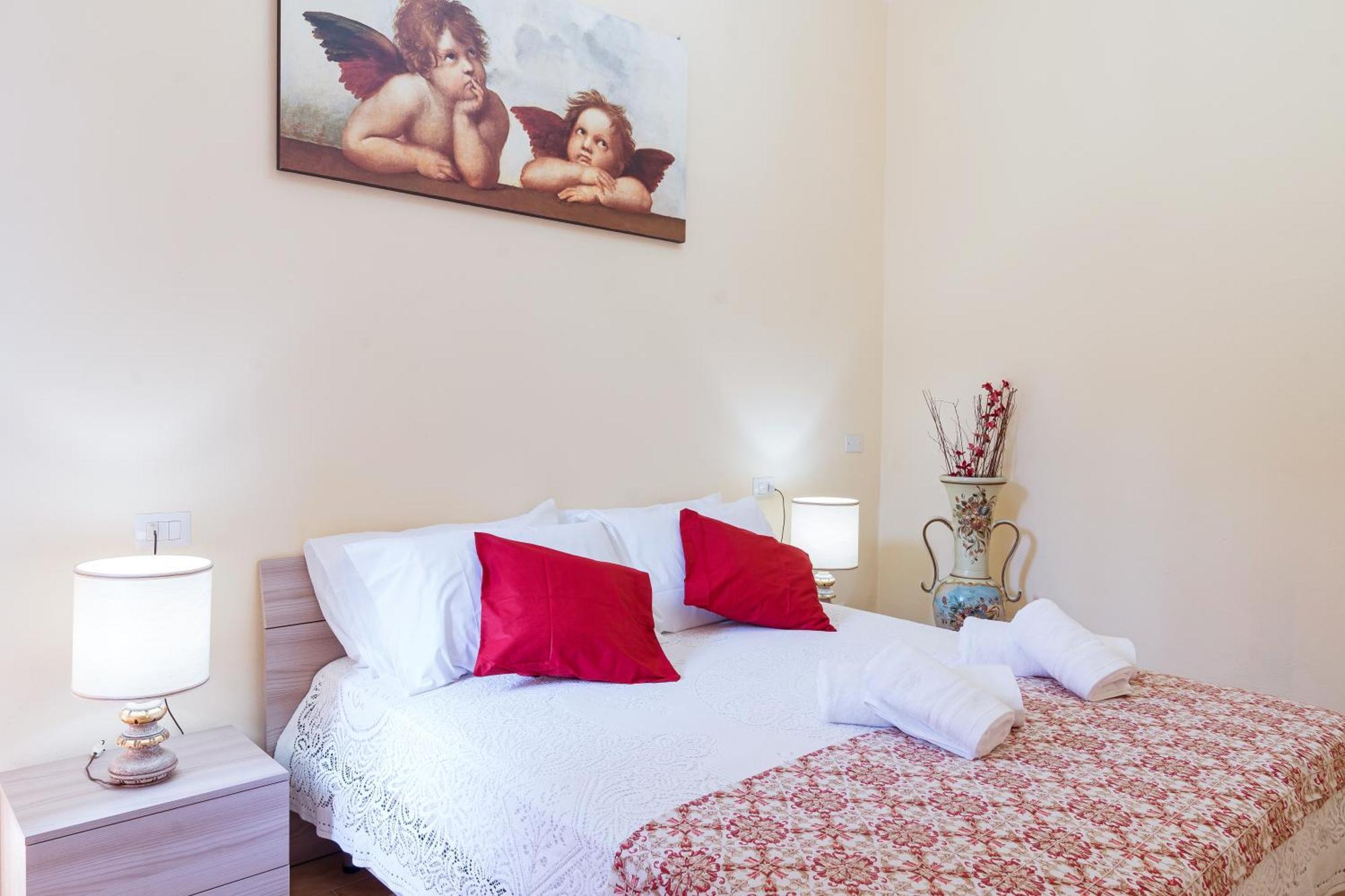 كومو B&B La Corte And Home Restaurant - Free Parking - 10 Minutes To The Lake And Centre المظهر الخارجي الصورة