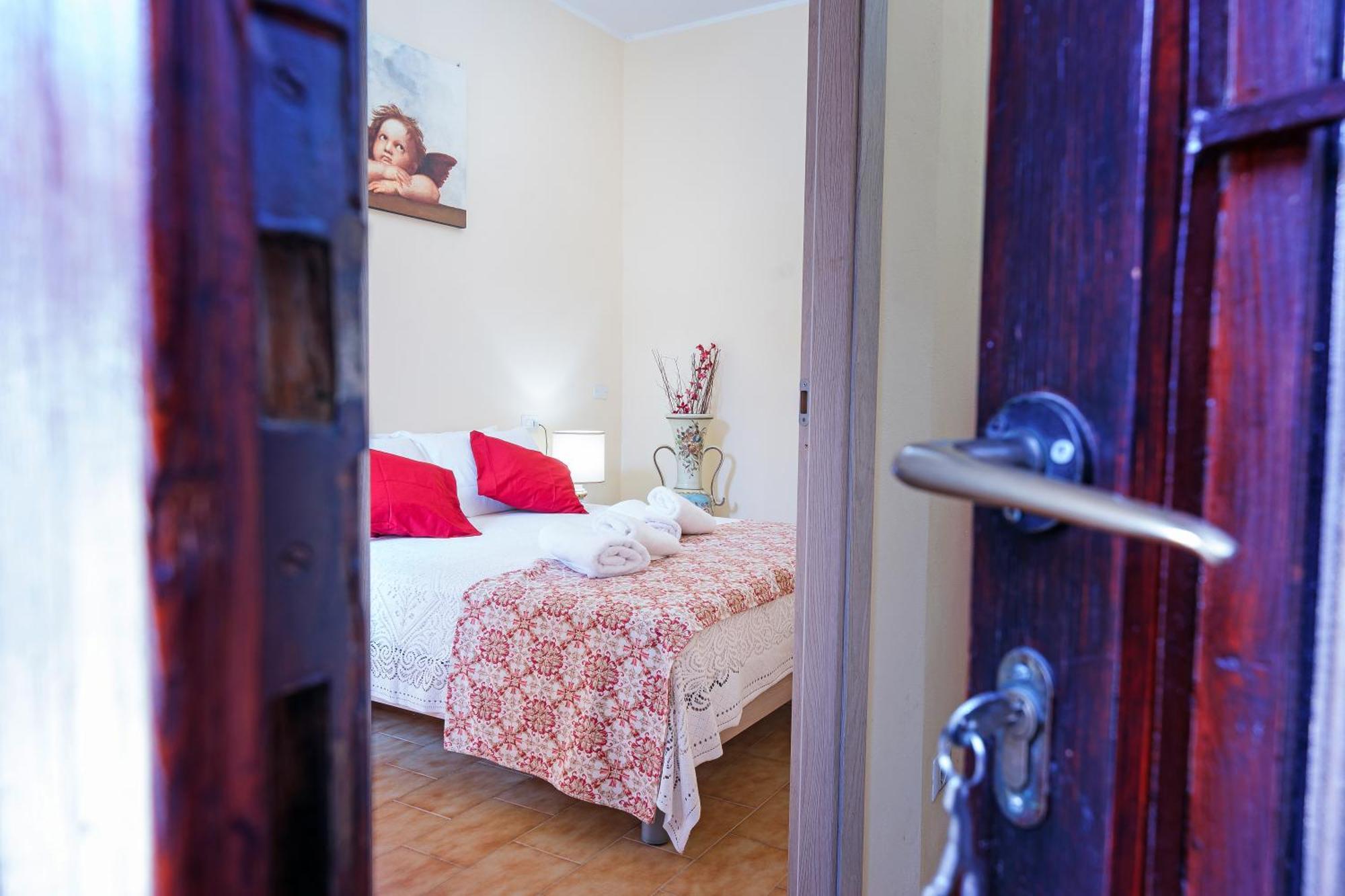 كومو B&B La Corte And Home Restaurant - Free Parking - 10 Minutes To The Lake And Centre المظهر الخارجي الصورة